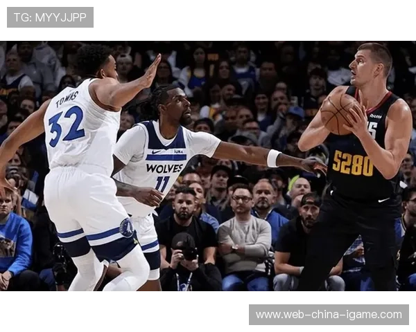唐斯再度背身抛投命中，森林狼全队欢腾