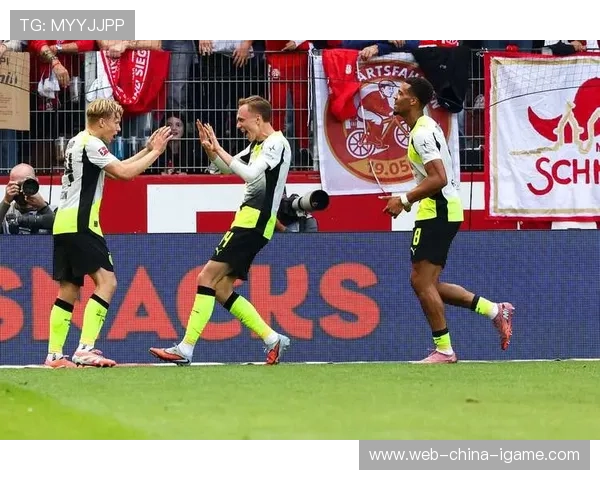 多特在下半场的快速反击成为对手的致命伤