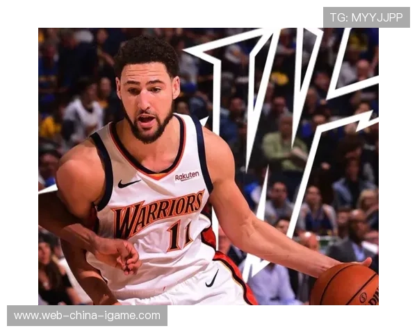 乌斯克步伐细腻持续压制对方节奏